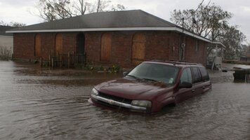 Hurricane-Isaac--flooded-home--car-jpg.jpg