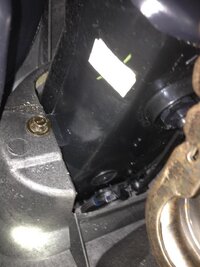 bolt location of passenger vent.jpg