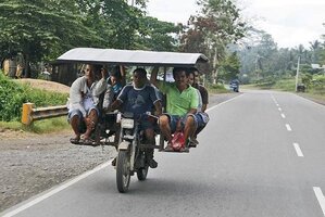 7 person motorcycle.jpg