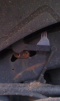 LH height control Denali xl.jpg