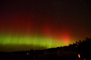 DSC4761 aurora and meteors.jpg