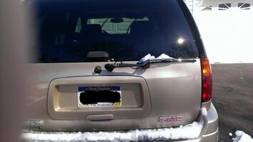 Envoy rear wiper arm old.jpg