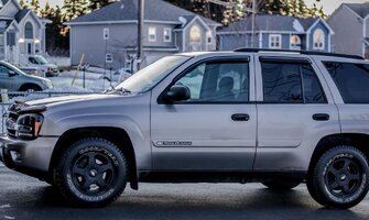 2003 Chevy Trailblazer LT-2.jpg