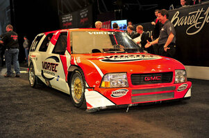GMC Envoy Pikes Peak_002.jpg