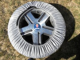 17inSaab97xWheel2.JPG