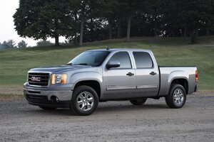 2010 GMC Sierra.jpg