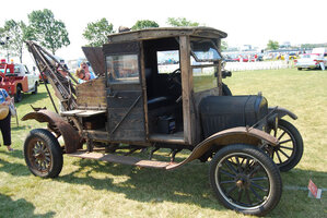 1922-Model-T-wrecker-3.jpg