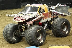 Zombie-Monster-Jam-truck-driven-by-Bari-Musawwir-interview-14-760x507.jpg