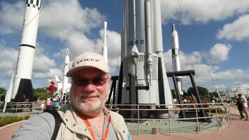 THEROADIEPM7.jpg