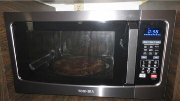 TOSHIBACONVECTIONOVENDEGIORNOPIZZA2.jpg