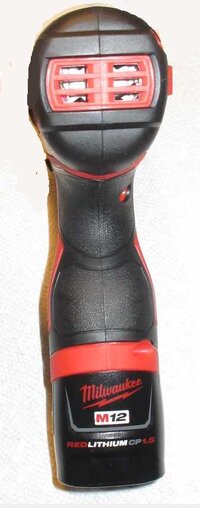 MILWAUKEEM1238IMPACTGUN3.jpg
