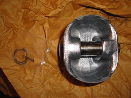 GMMAHLELL8PISTONS3.jpg