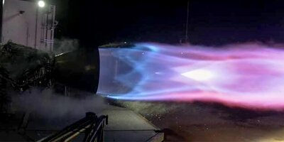 spacex-raptor-rocket-engine-mount-stand-mcgregor-texas-elon-musk-twitter-february-6-2019.jpg