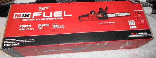 MILWAUKEEM18FUELSAW1.jpg