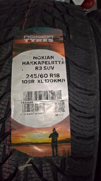 NokianR3Labels.jpg