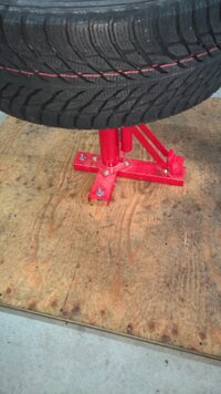 HarborFreightTire2.jpg