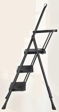 HBTOWER3STEPLADDERWITHTRAY1.jpg
