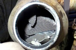 Bad-Rattling-Catalytic-Converter-3429817570.jpg