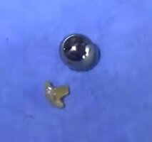 BROKENPLASTICPIECEBLOXCHECKBALL.jpg BROKENPLASTICPIECEBLOXCHECKBALL.jpg
